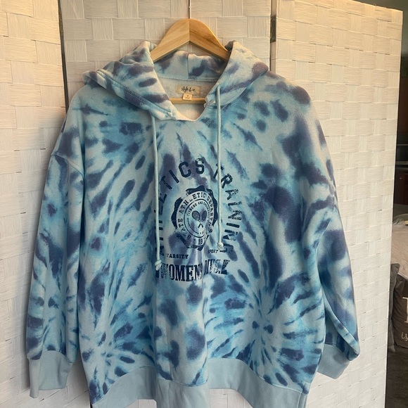 Style $ Co Tie Dye sweatshirt Medium - Picture 2 of 9